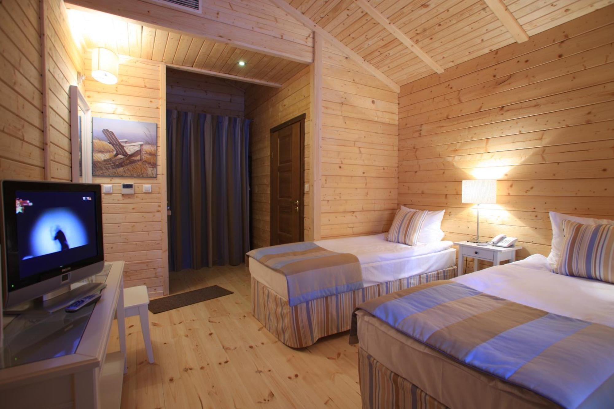 Jablon Lake Resort بيش الغرفة الصورة